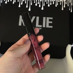 Kylie Cosmetics Rosie Velvet Single